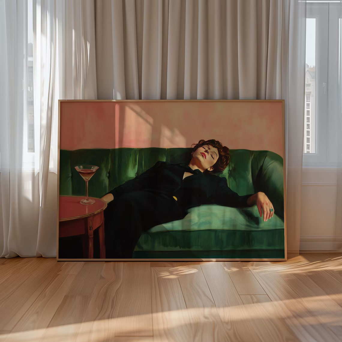 Woman on Couch with Martini |  - Photography By 评论和价格